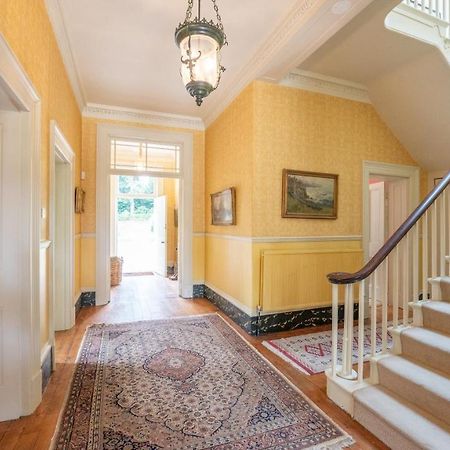 Pantybeiliau House Bed & Breakfast Gilwern Екстер'єр фото