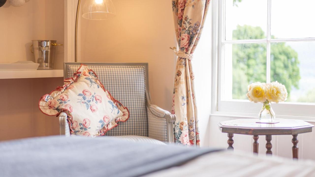 Pantybeiliau House Bed & Breakfast Gilwern Екстер'єр фото