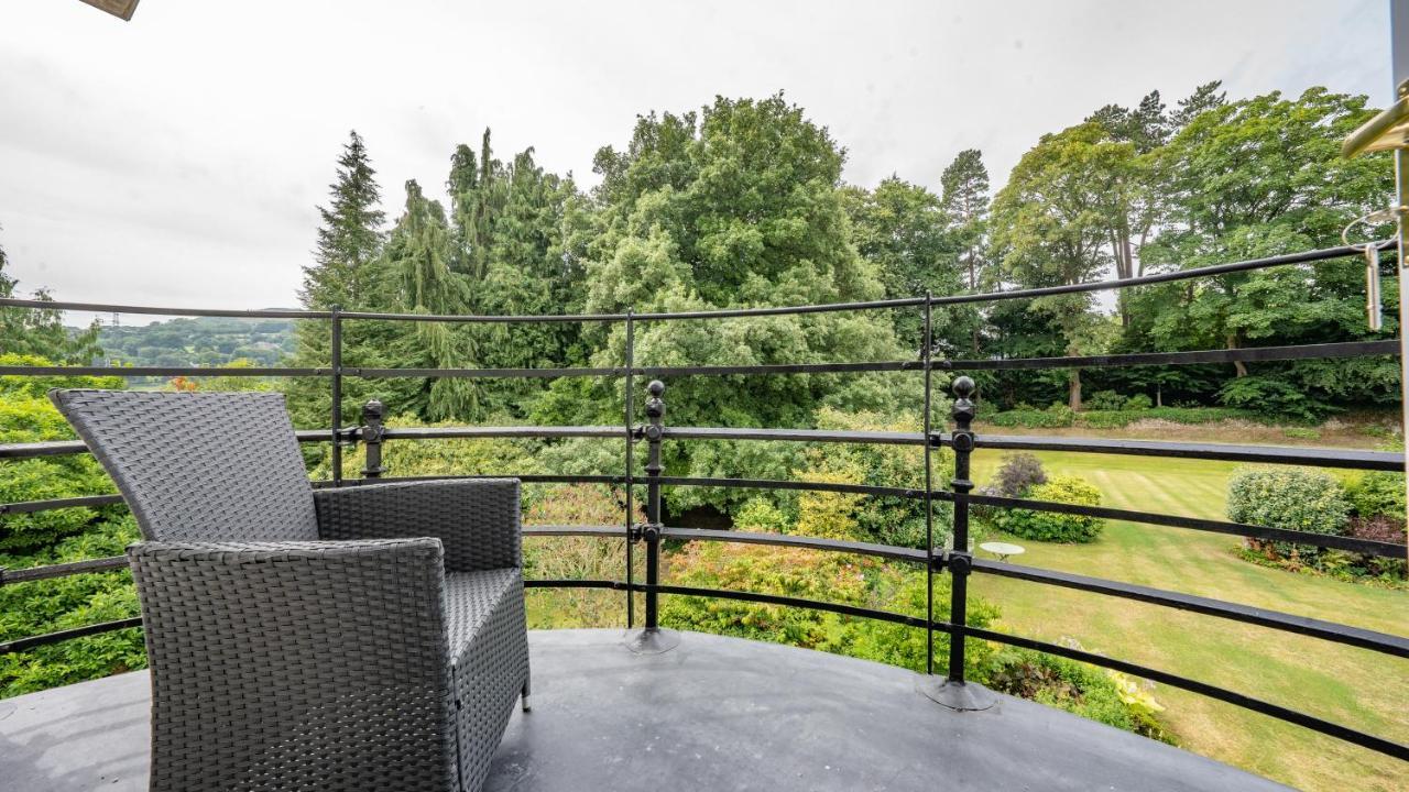 Pantybeiliau House Bed & Breakfast Gilwern Екстер'єр фото
